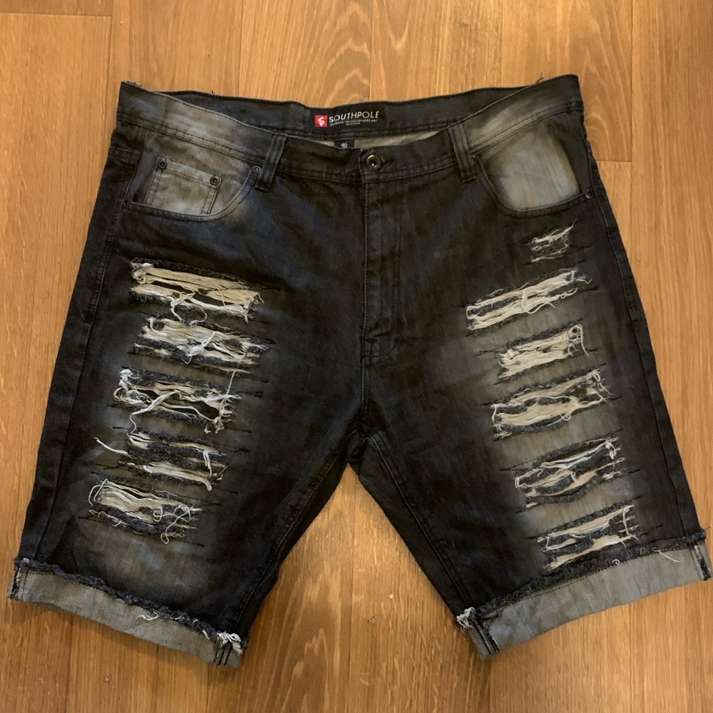 Black southpole jorts